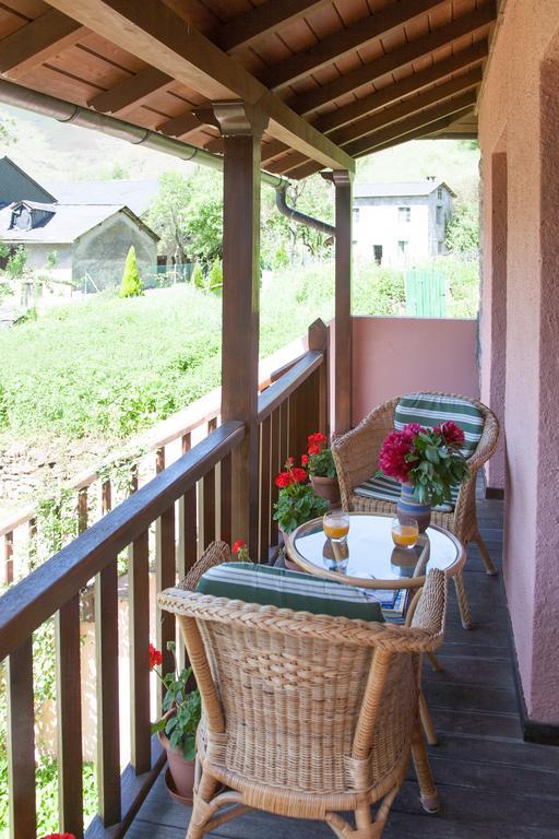 Casa Rural Pandelo Guest House Vega de Valcarce Exterior photo